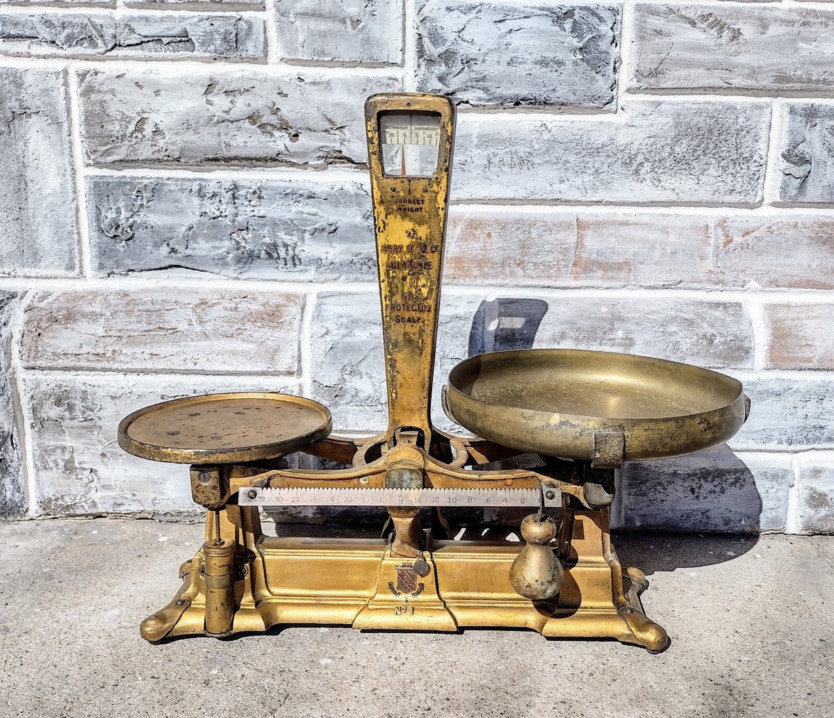 Antique W&T Avery No. 1 Coutertop 2 Pound Cast Iron The Protector