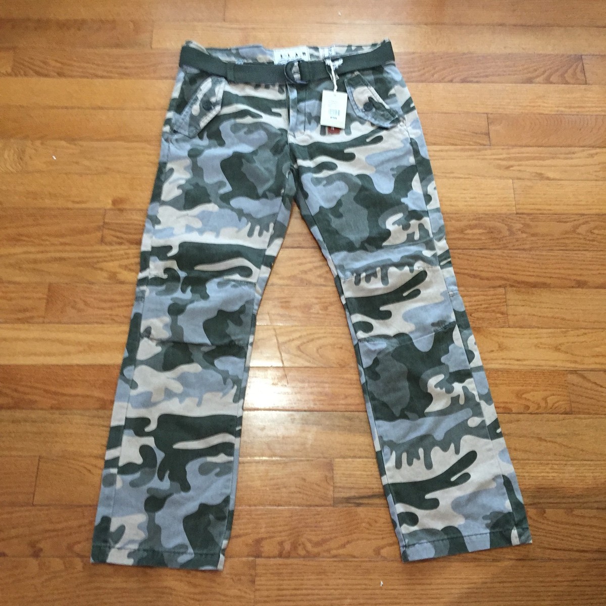 Men's L.A.B camo slim straight Fit pants size- 36/32 New Men's L.A.B camo slim straight Fit pants size- 36/32 New