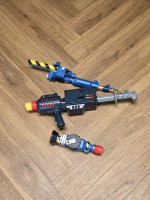 2020 Hasbro Ghostbusters E9542 Electronic Proton Blaster + 2 andere 
