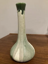 Vintage MCM Royal Haeger USA Green Cream Textured Glaze Vase Illinois 9”