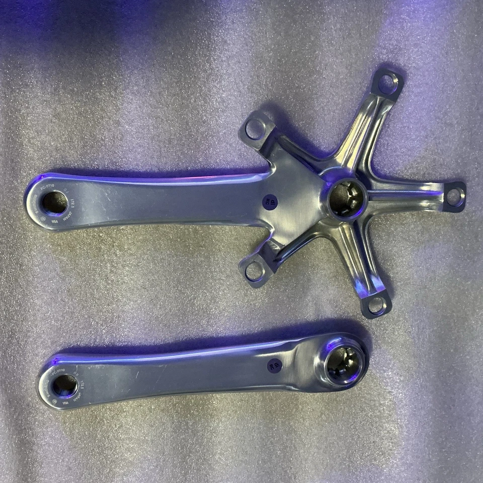 Brazos de manivela estampados Shimano Dura Ace FC-7710 NJS 172,5 mm Foto 2 de 4