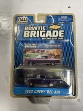 AUTO World Bowtie Brigade HO SLOT CAR 1962 CHEVY BEL AIR