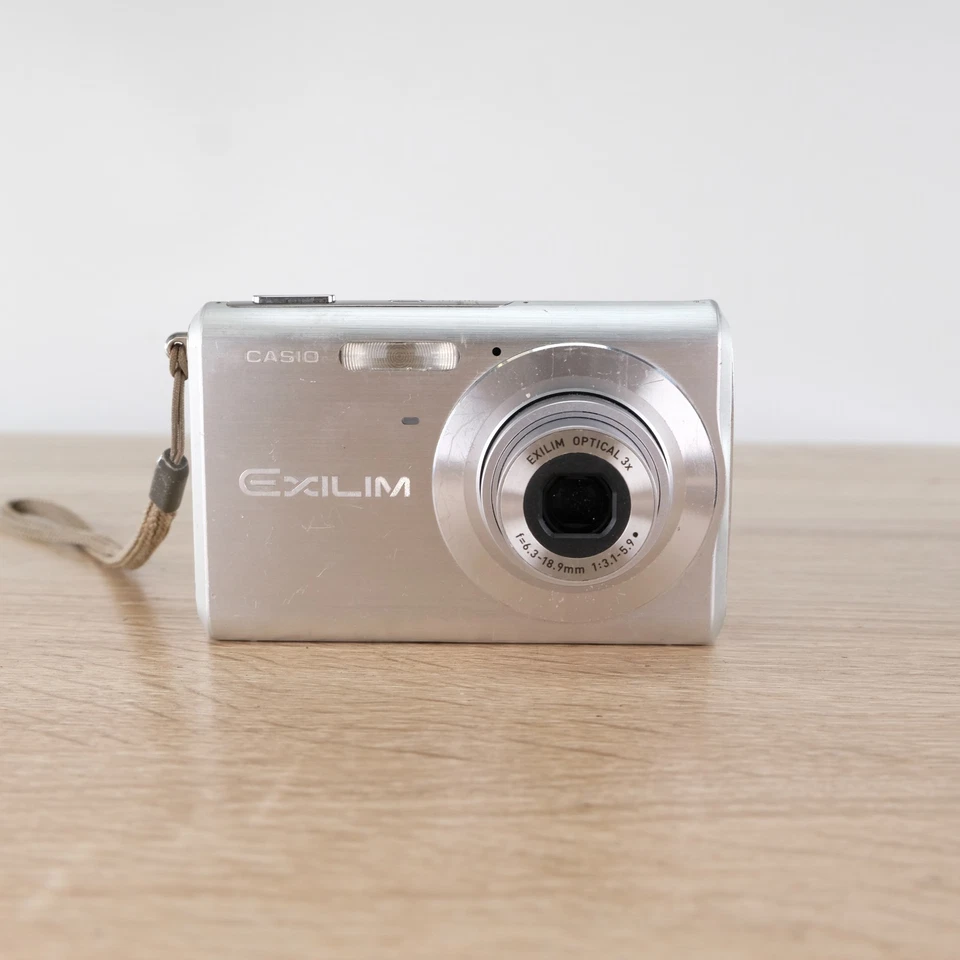 Casio Exilim EX-Z60 6.0MP CCD Compact Digital Camera Silver 3x Zoom Digicam - Image 4 of 4