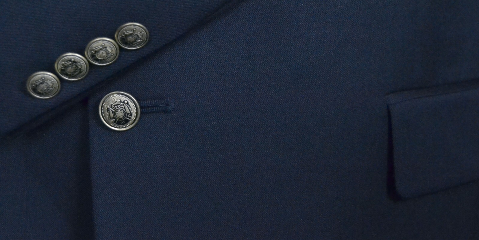 Classic Solid Black Hopsack Blazer with Brass But… - image 4