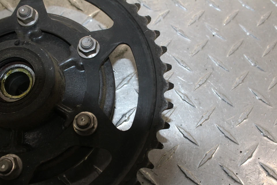 2014 TRIUMPH STREET TRIPLE ABS RODA DENTADA TRASEIRA 47T - Imagem 4 de 4