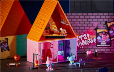 BT21 BTS KPOP Official Goods 5TH ANNIVERSARY MINI DOLLHOUSE