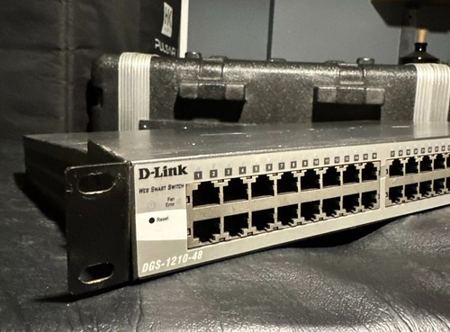 D-Link DGS-1210-48 48 Port Ethernet Rack Mountable Switch + 4 SFP Ports - Picture 2 of 3