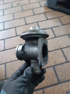 Orig. BMW E46 318d 320d E39 520d E83 AGR Ventil Abgasrückführungsventil 7785452