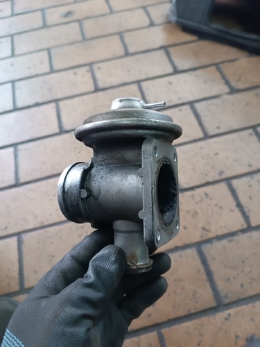 Orig. BMW E46 318d 320d E39 520d E83 AGR Ventil Abgasrückführungsventil 7785452