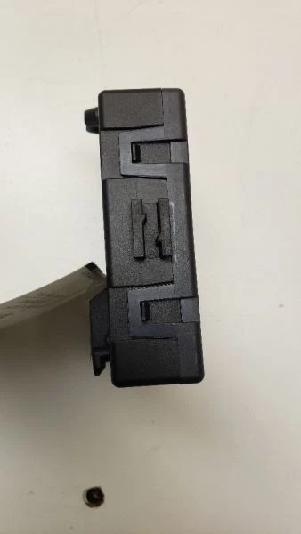 02 10 11 12 MERCEDES BENZ C250 LH PUERTA MUDULE ID A2129004402 Foto 2 de 4