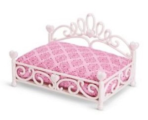 pink kitten bed
