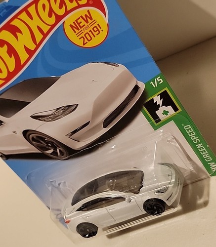 Hot Wheels Tesla Model 3 White 2019 2020 2021 New in Package Green Speed - Picture 3 of 7