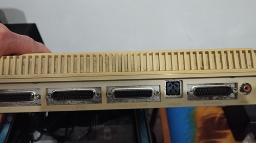 Commodore Amiga 500 Funzionante con espansione - Foto 16 di 23