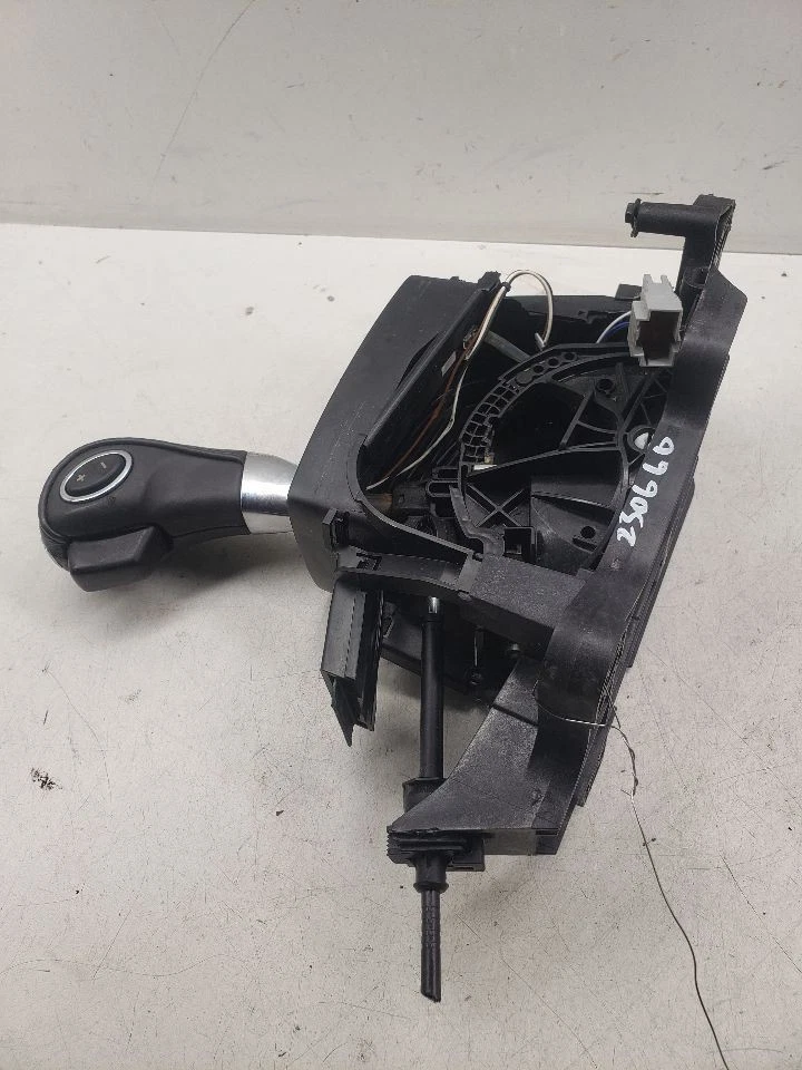 FUSION    2011 Transmission Shift 1420159 - Image 2 of 4