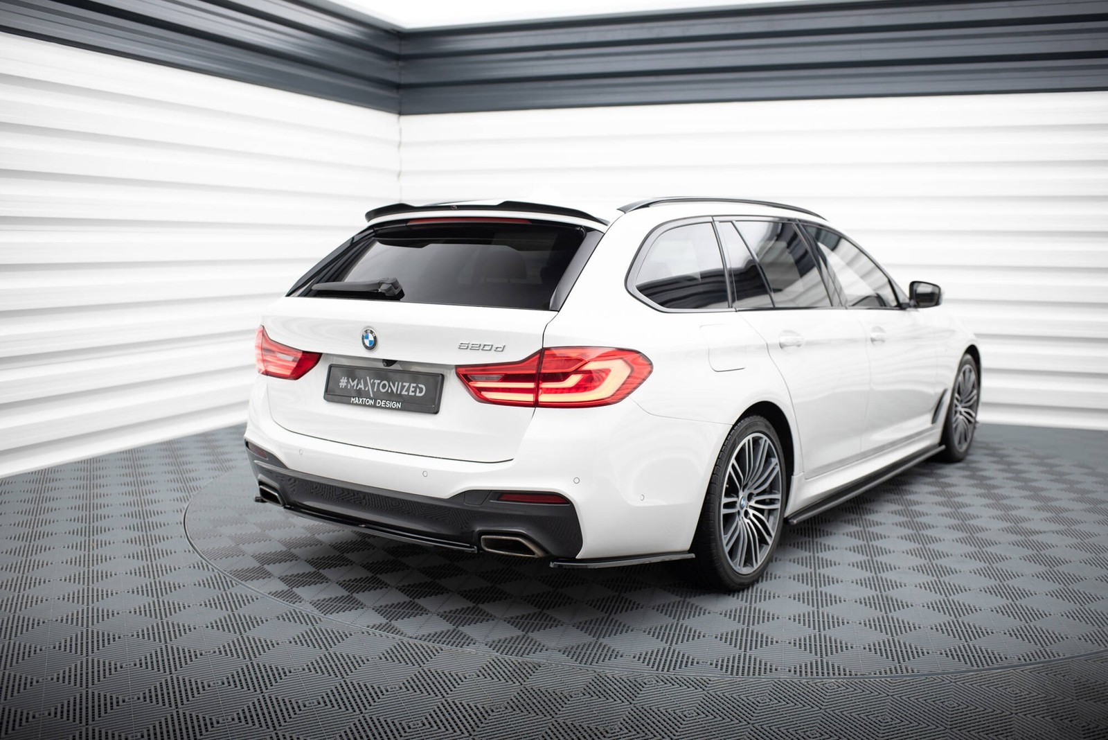 Becquet de toit Maxton V.2 BMW 5 Touring G31 pour personnalisation esthétique arrière