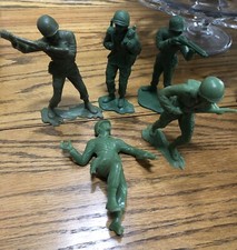 5 Vintage 60's LOUIS MARX Lg Army Figures Soldiers