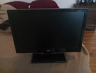 16 in RCA Flat Screen LED HD TV  Mod DETG160R + Remote