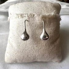 Silpada 925 Sterling Silver “Perfect Pair” Petite Teardrop Hook Earrings