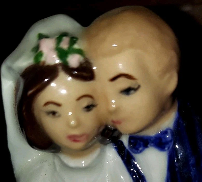 DE COLECCIÓN ADORNO DE BODA DE NOVIA Y NOVIO APROX. 5,5” DE ALTO PORCELANA SIN MARCA  Foto 2 de 4