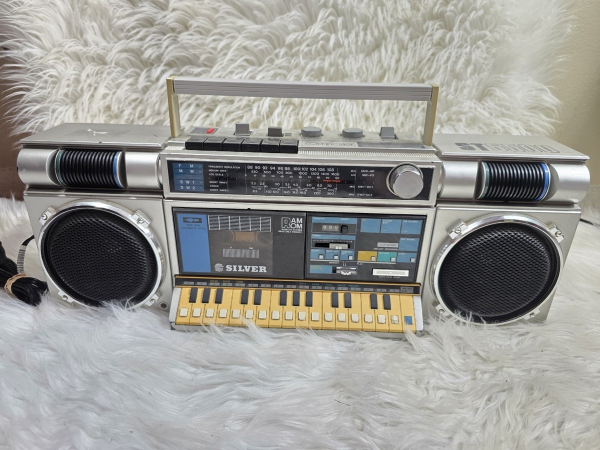 Super Rare Vintage Silver ST 5500 X vintage boombox Melody