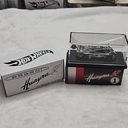 Hot Wheels Red Line Club 2021 Pagani Huayra R 1:64 Diecast Car with Case