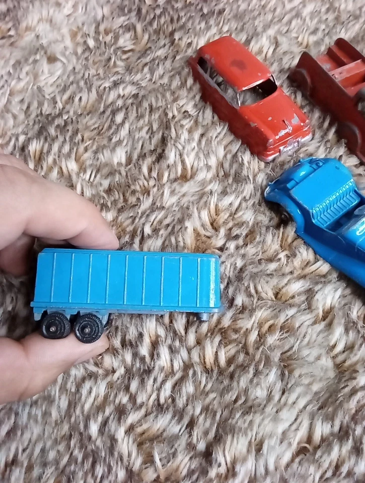 6 Vintage Tootsie Toy Metal Cars, Indy Race Car #7, Jaguar, Ford, Trailer ect - Image 2 of 4