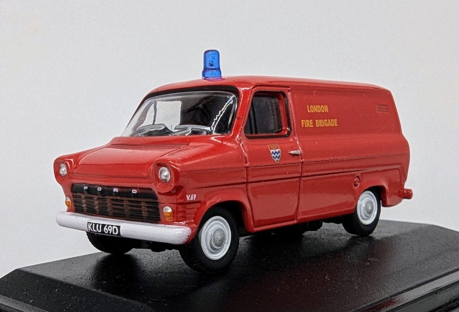 Oxford Diecast 1:76 Ford Transit Mk1 London Fire Brigade 76FT1003