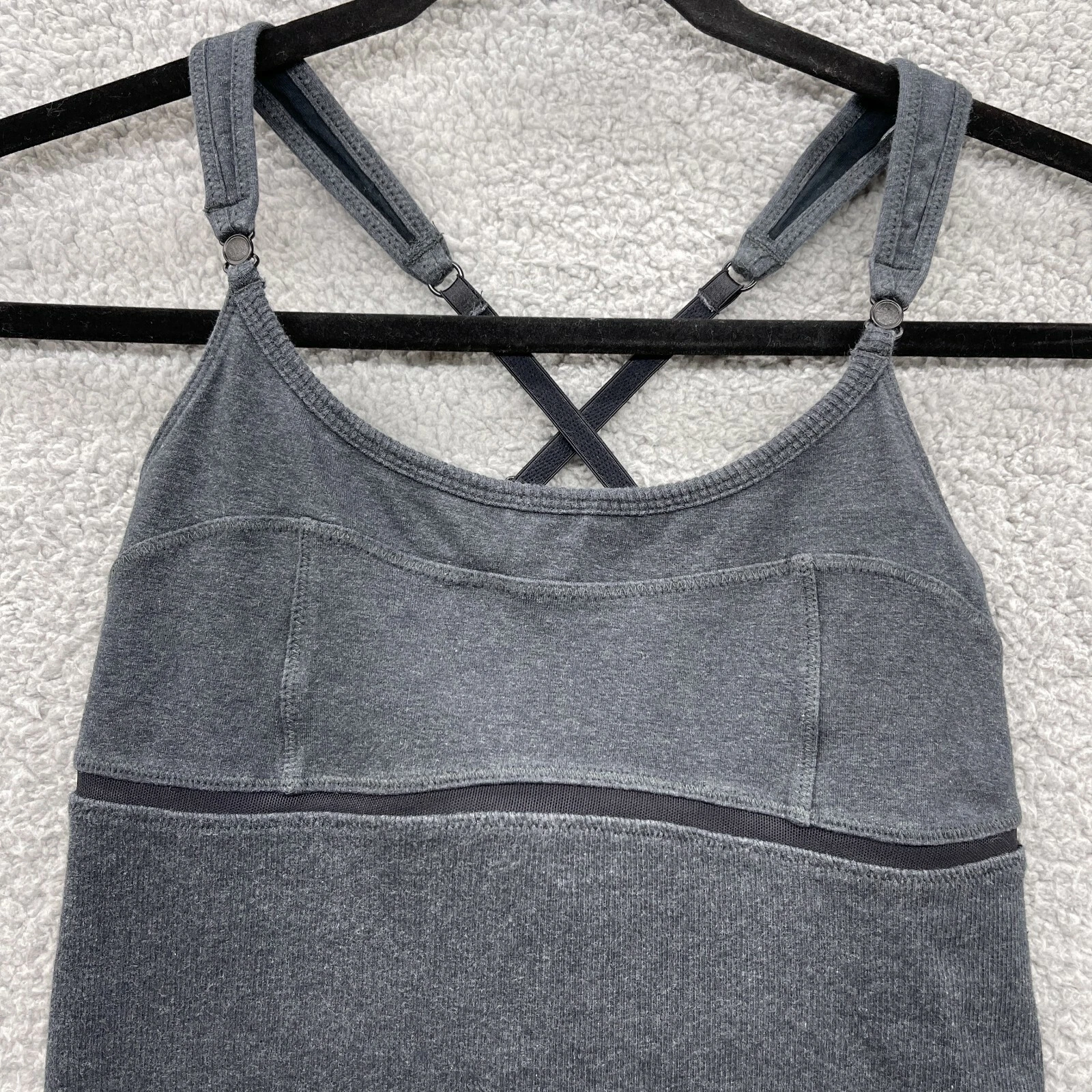 lululemon active spaghetti strap cross back stretch tank-top