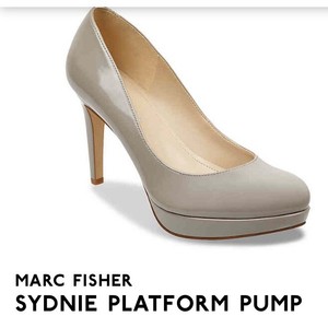 marc fisher sydnie platform pump