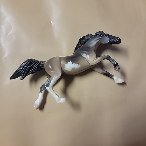 Breyer - 2009 Target Pony Gals | Grulla Pinto Mustang |Stablemate
