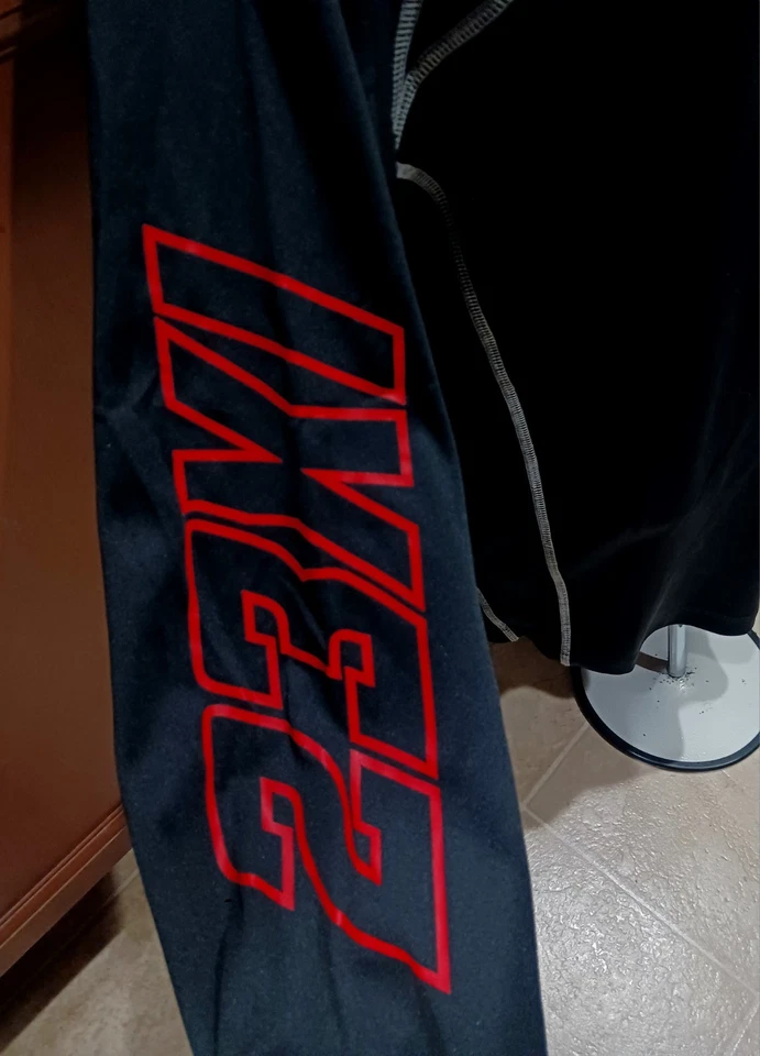 Camisa 23XI Racing Toyota Medium Team Emitida Columbia Cremallera NASCAR Wallace Reddick Foto 3 de 4