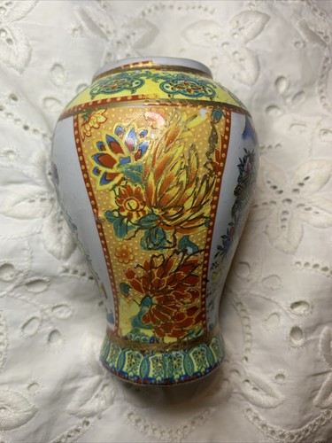 Antique Satsuma Style Vase Made In China Pheasants Roses Mums Ginger Jar No Lid - Picture 5 of 10