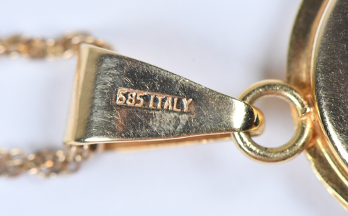 Medaglione e collana portafoto in oro 14 carati 10,2 grammi rottami o uso - Foto 11 di 12