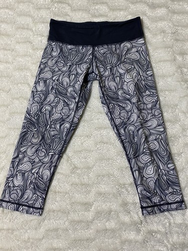 Lululemon Womens Fits Small Leggings 