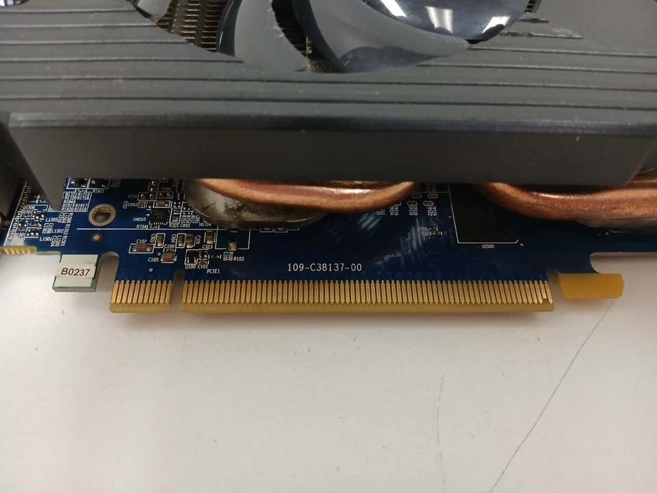 AMD SAPPHIRE RADEON HD 7950 3GB GDDR5  Video Graphics Card - Image 2 of 4