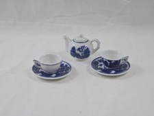 Dollhouse Miniature Blue Willow Tea Set Teapot 2 Cups Saucers Porcelain White