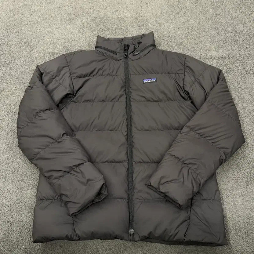 Patagonia Down Puffer Jacket - Authentic, Size M thumbnail 7
