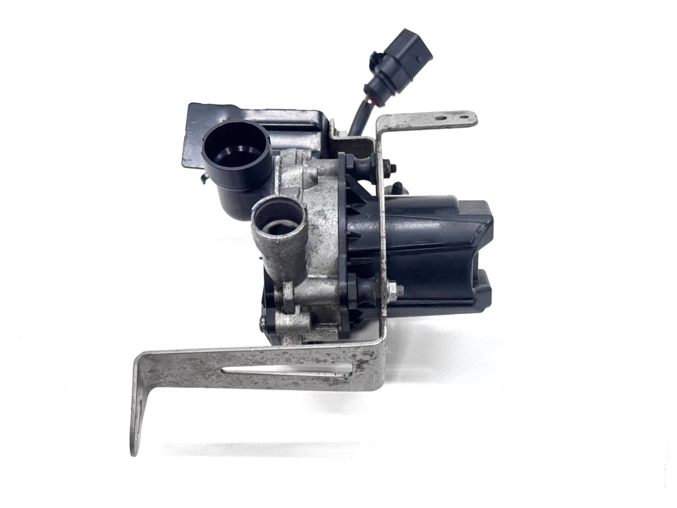 Bomba de aire secundaria AUDI TT QUATTRO 2016-2023 OEM 04E959231A Foto 3 de 4