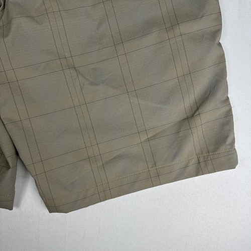 Under Armour Golf Chino Shorts Mens 32 Performance Stretch Plaid Check Khaki NEW - Picture 9 of 14