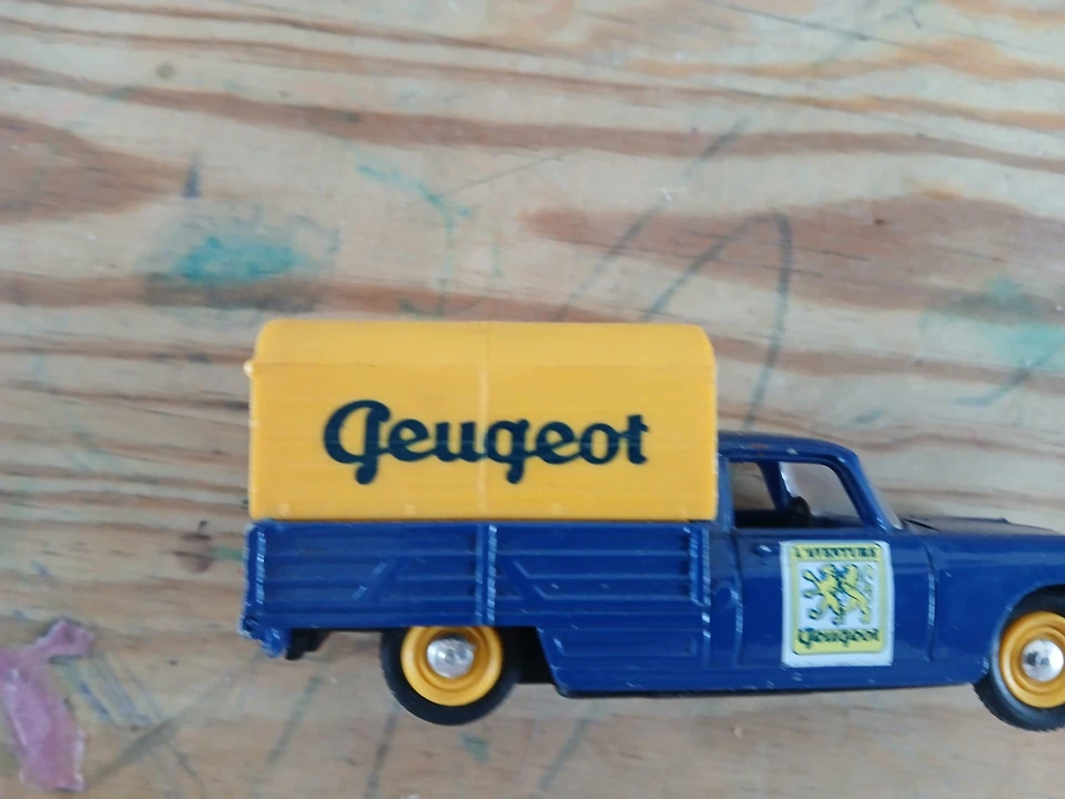 ELIGOR SURBER VOITURE PEUGEOT 404 PICK UP BACHE PUB L'AVENTURE PEUGEOT 1/43 - Photo 4/4