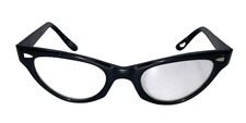 Vintage American Optical Cat Eye in black