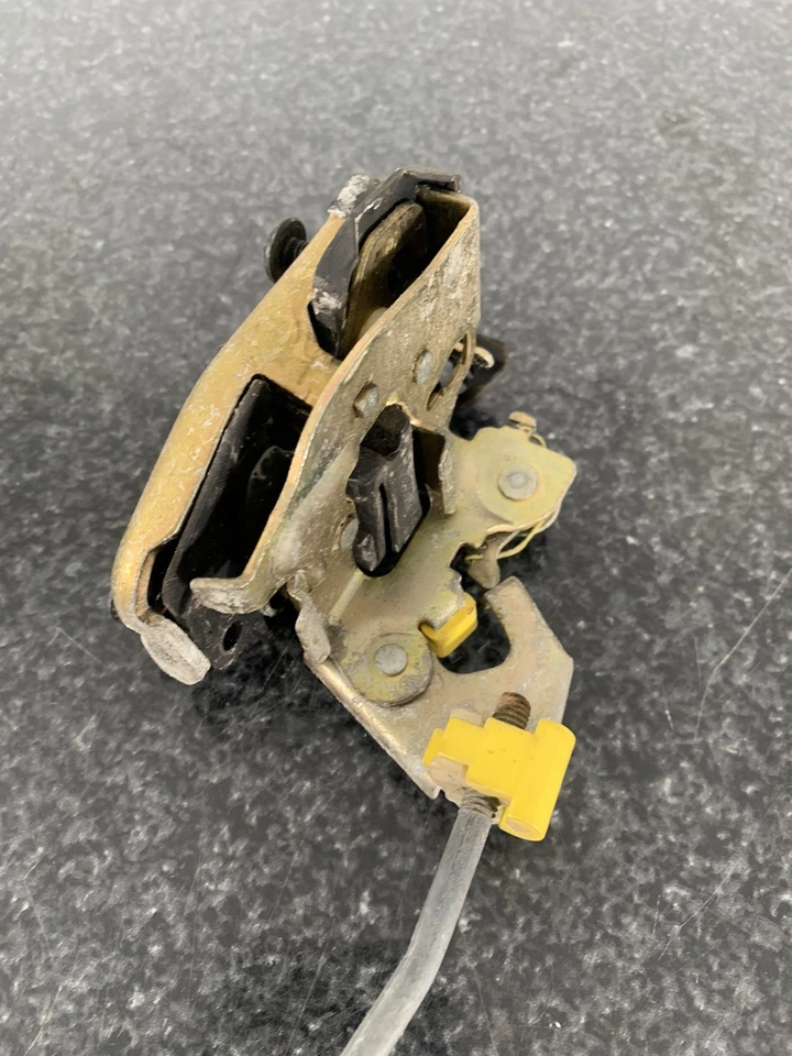 Mecanismo de manija de puerta trasera de granero Ford Excursion 00-05 OEM Foto 3 de 4