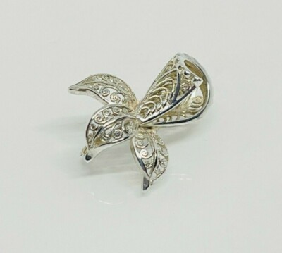 Swarovski alternative brooch maker identification needed Gorgeous sparkling Sterling brooch display picture 1