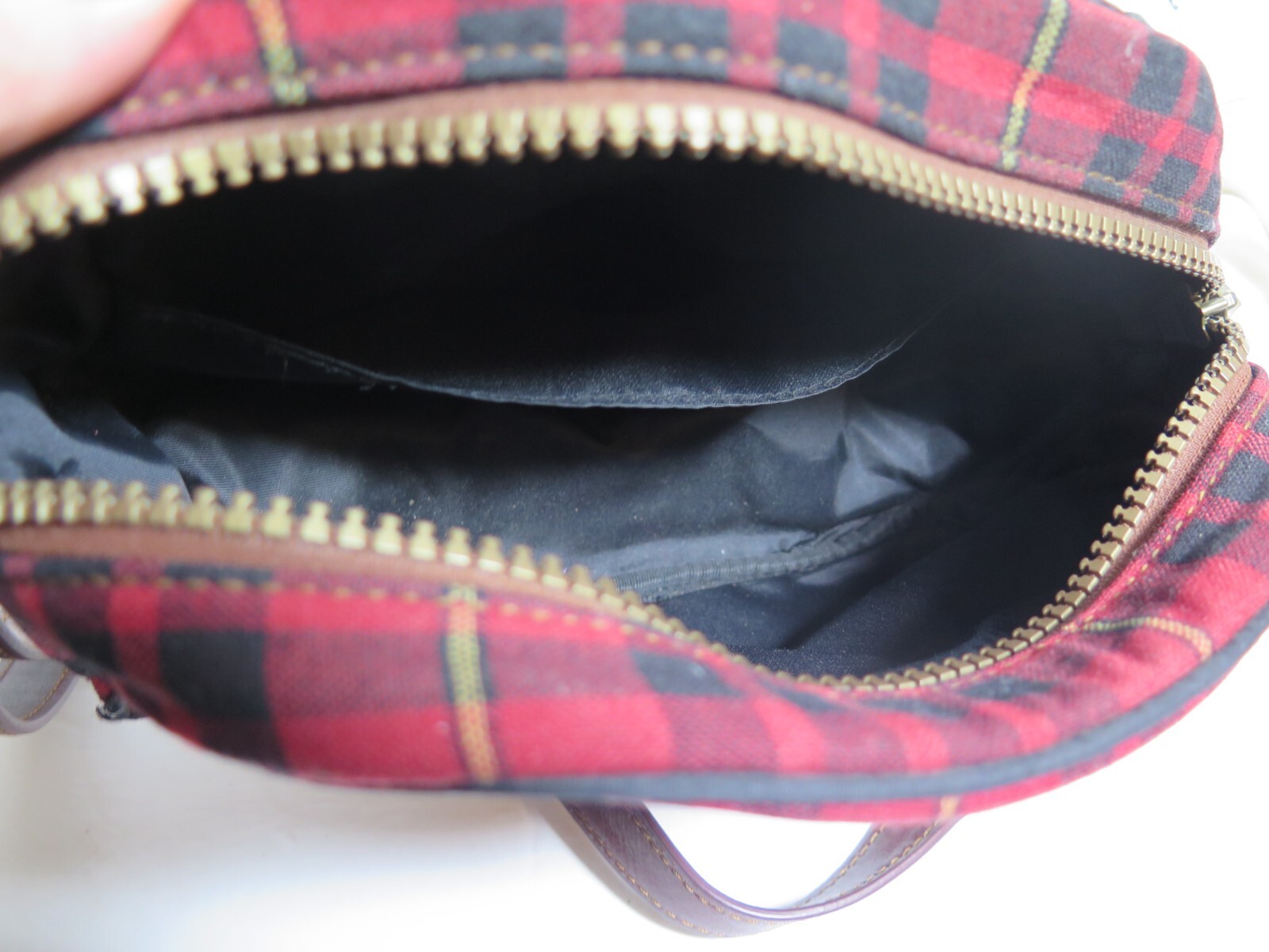 Pendleton Woolen Mills Wool Crossbody Purse Bag Red Black Plaid Pattern