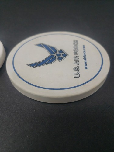 Posavasos Logo de la Fuerza Aérea de los Estados Unidos Bebidas Frías Calientes Azul Blanco Juego de Dos Espuma Trasero - Imagen 17 de 17
