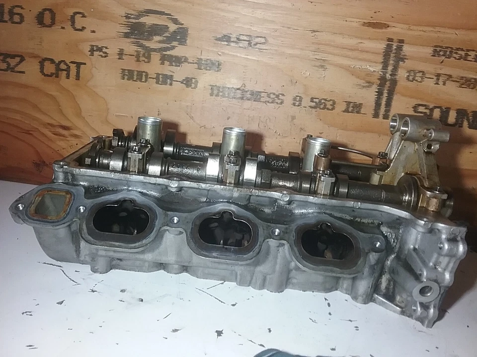 2013-2019 Ford Flex 3.5L Left Front Cylinder Head RFDG1E-6C064-AA (STORE) - Image 2 of 4