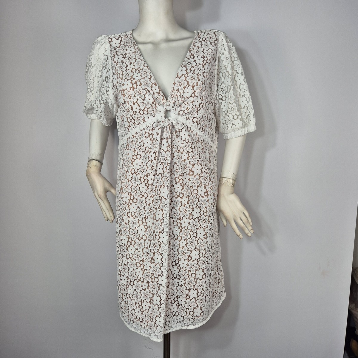 Michael Kors Women's Mini Dress Size 14 V Neck Lace White Lined Short Sleeve 21 | eBay Michael Kors Women's Mini Dress Size 14 V Neck Lace White Lined Short Sleeve 21 | eBay