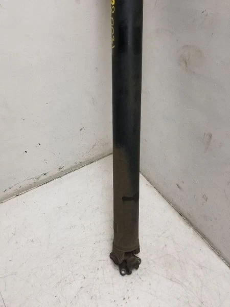 95-98 TOYOTA T100 2.7L RWD AT REAR DRIVE SHAFT ASSEMBLY  Foto 4 de 4