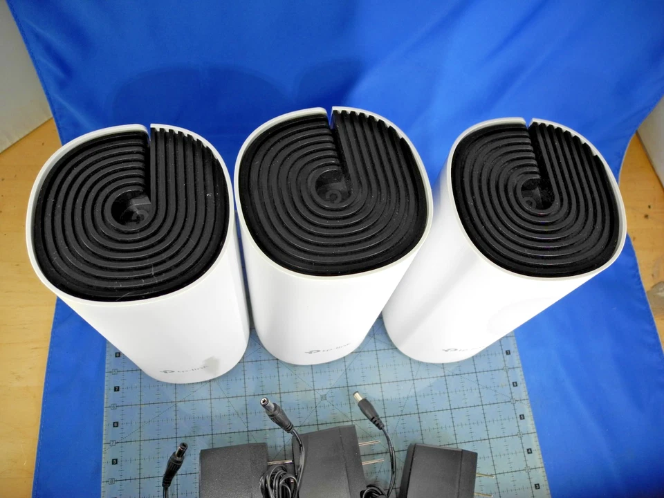 TP-Link Deco M4R AC1200 Mesh WiFi System (3-Pack) – Complete Set  (NICE!) - Image 4 of 4