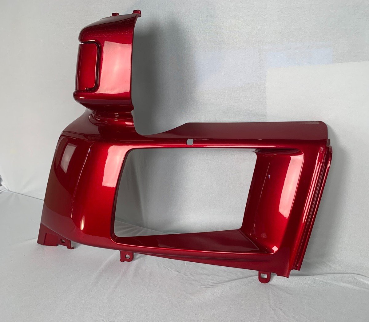 New Vintage Honda OEM Cowl, R. (Lower), Candy Spectra Red New Vintage Honda OEM Cowl, R. (Lower), Candy Spectra Red